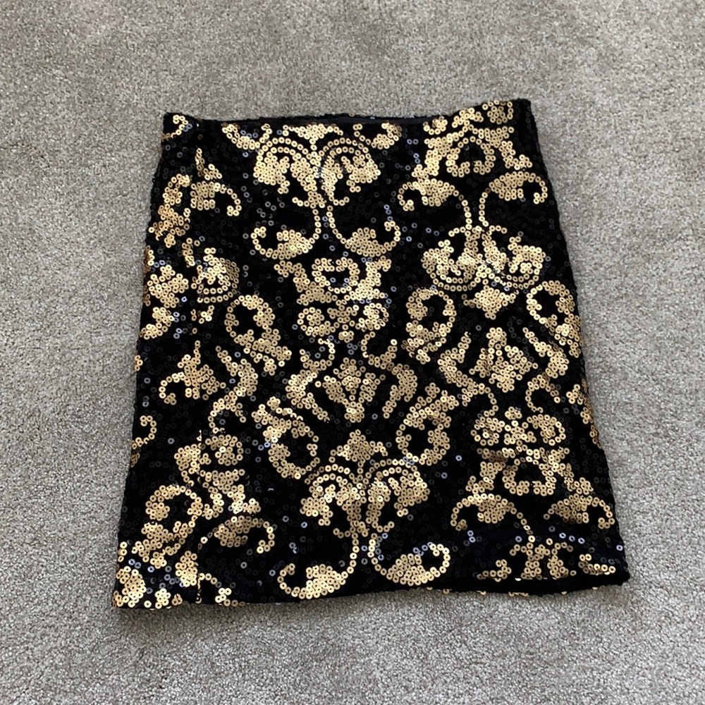 Dynamite Skirt